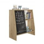 Meuble de rangement pour enfants avec tableau noir.