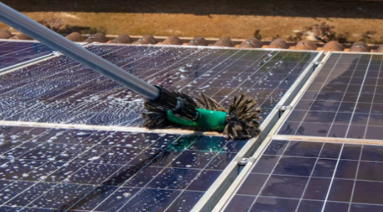 08 astuces simples pour entretenir vos panneaux solaires
